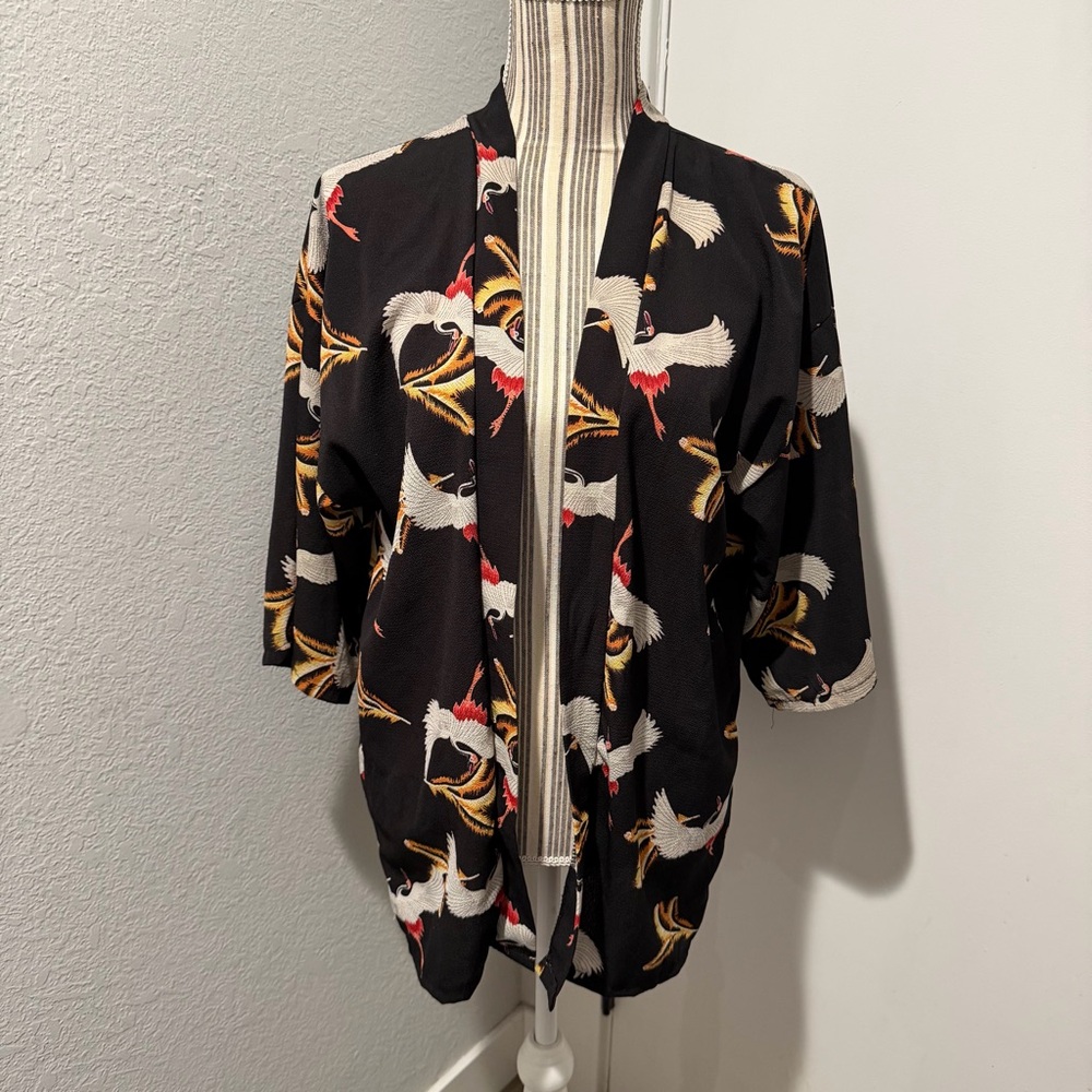 Muzicun Black Kimono with Crane and Feather Design